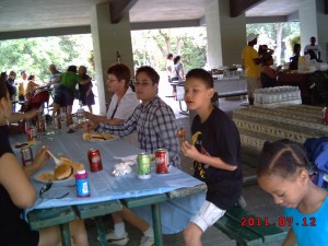 APOSTOLIC LIGHTHOUSE CHURCH PICNIC 2012 006